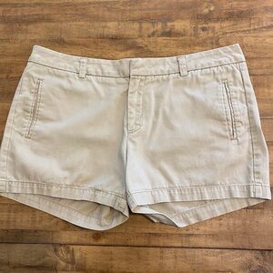 Stylus khaki casual shorts, size 12
